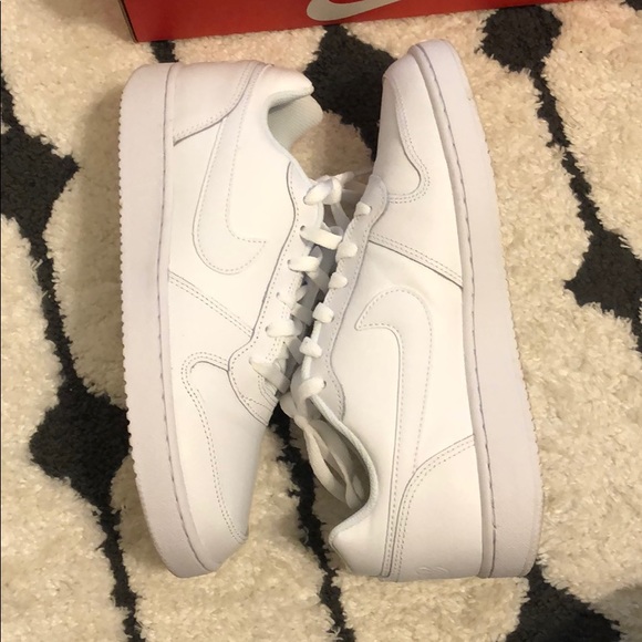 Nike Shoes - Womens Nikes